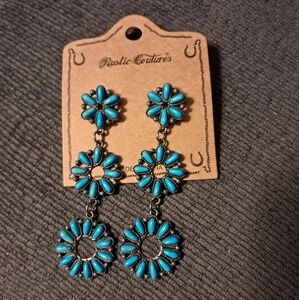 NWT Montana West earrings